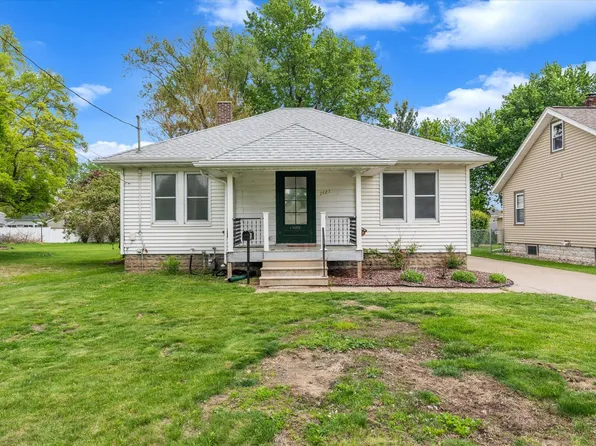 2423 29th St, Rock Island, IL 61201