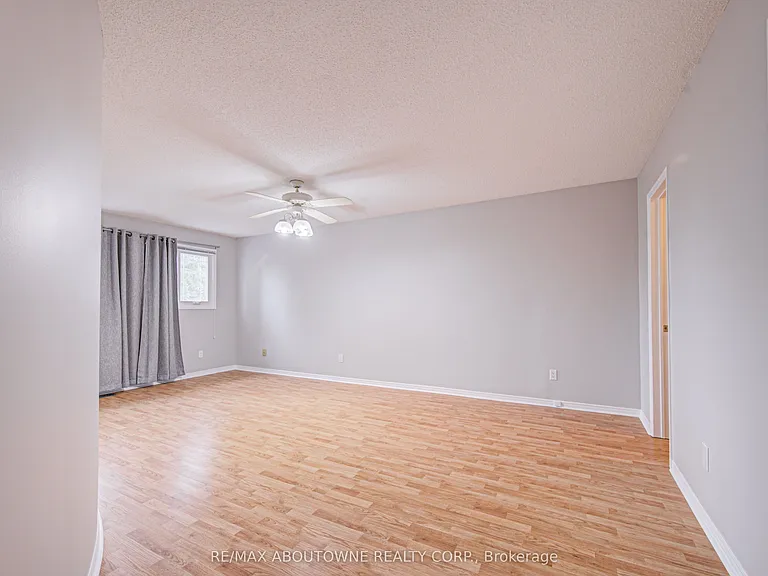 426 Parklane Rd — Photo 28