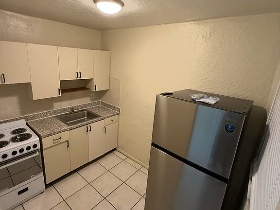 5th image of 3620 Grand Ave #9