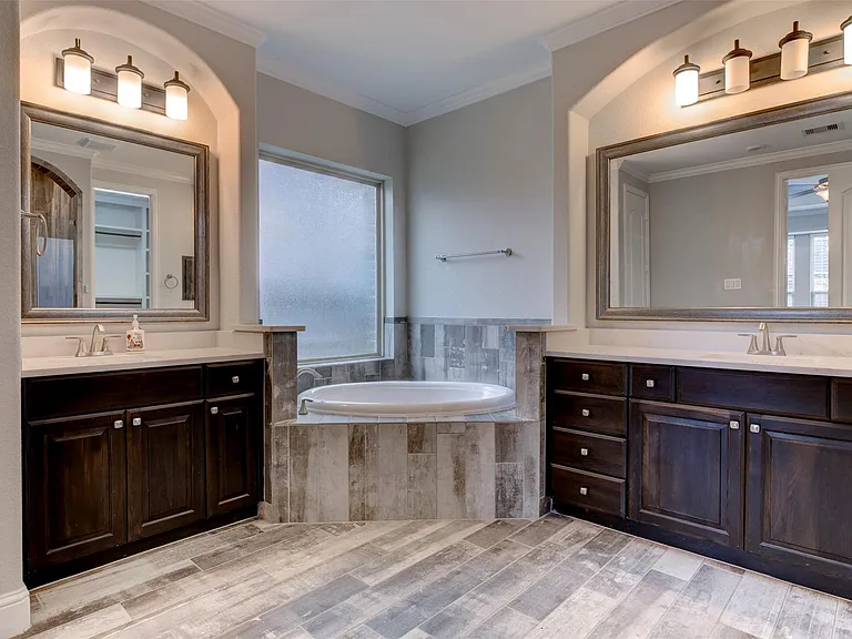 19403 Trinity River Dr — Photo 12
