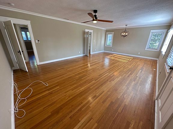 4th image of 283 N Harwood St