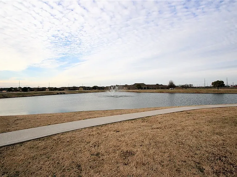 4300 Eggersway Pl — Photo 27