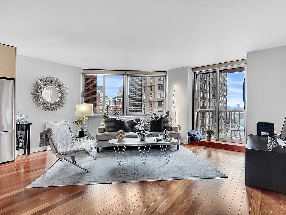 1st image of 206 E 95th St APT 15B