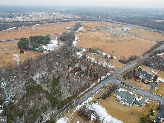 4th image of 3704 Church Rd