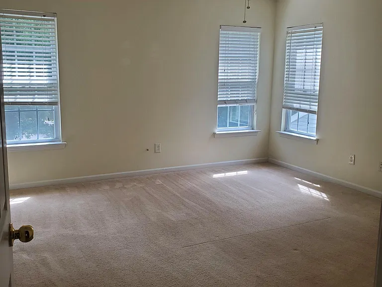 16816 Kettlewell Ln — Photo 17
