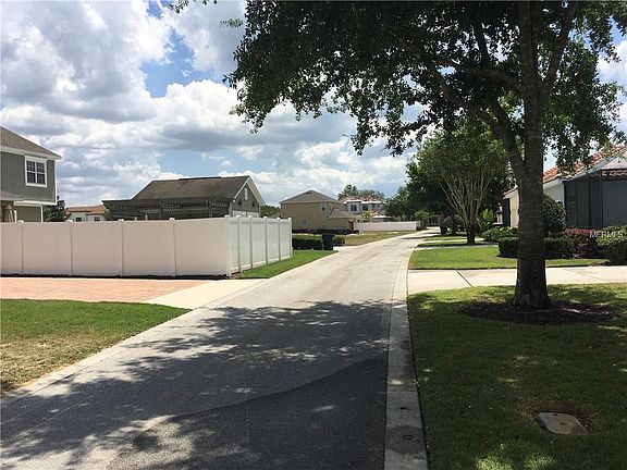 5th image of 7414 Sparkling Ct