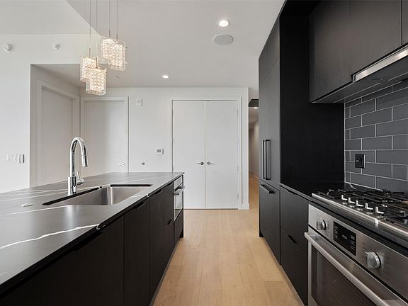 5th image of 44 East Ave Unit 2307