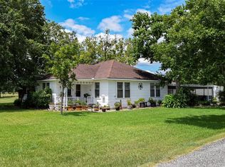 4125 Genes Ln, Brenham, TX 77833