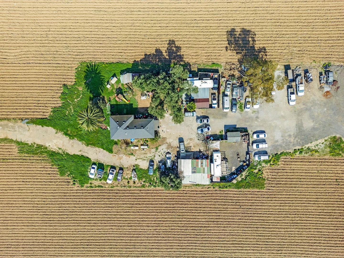 11580 Monterey Rd photo 1