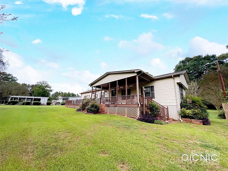1st image of 572 Mosteller Dr