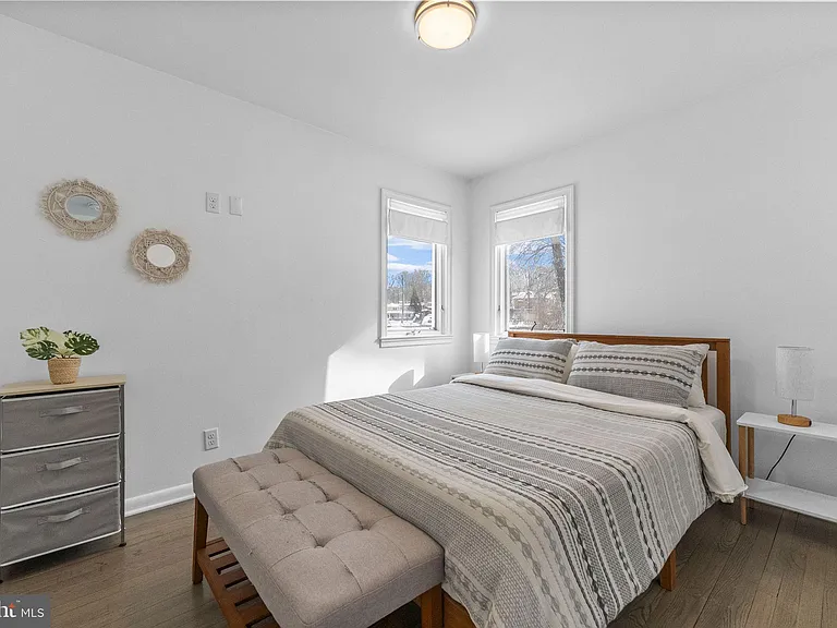 191 Lakeshore Dr — Photo 13