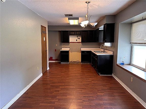 2nd image of 2476 Paige Janette Dr