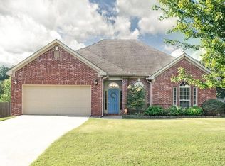 1600 Oak Shadows Dr, Sherwood, AR 72120