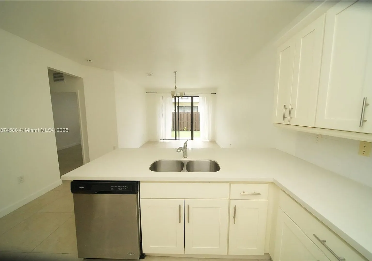 10457 NW 61st Street, Doral, FL 33178 — Photo 2