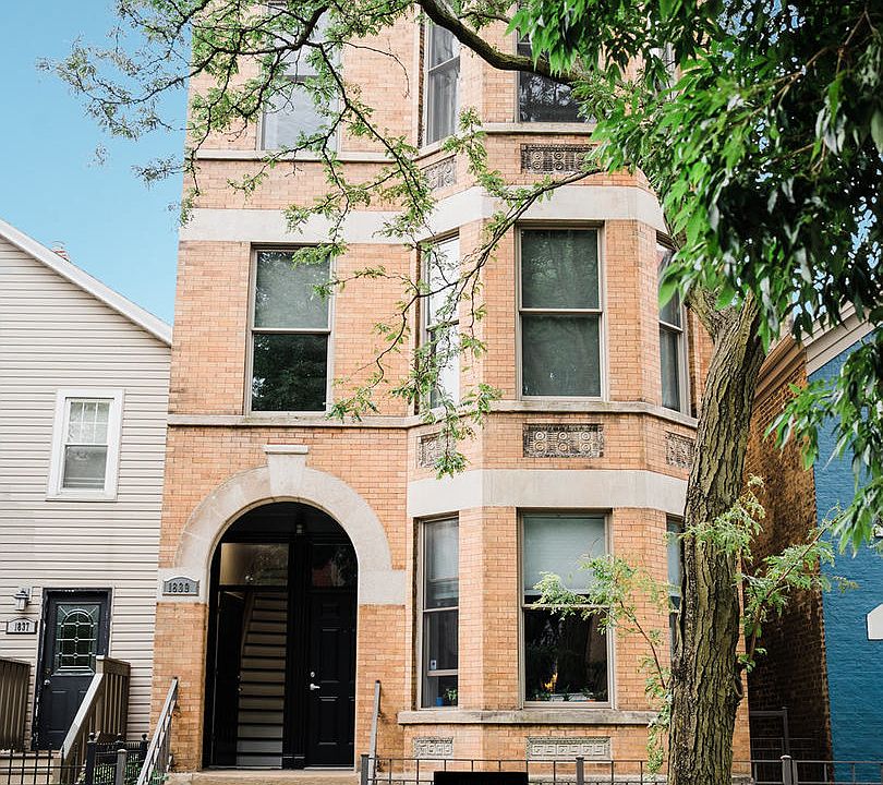 1st image of 1839 W Erie St #3