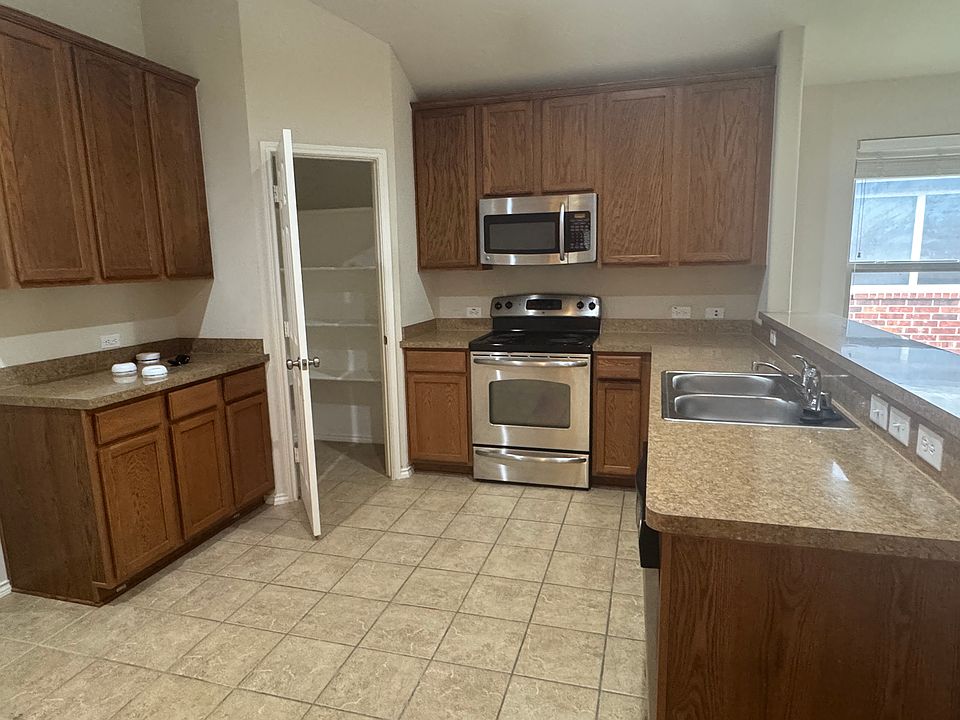 1st image of 2224 Catherine Ln