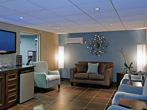 4th image of 380 Esplanade Ave #2