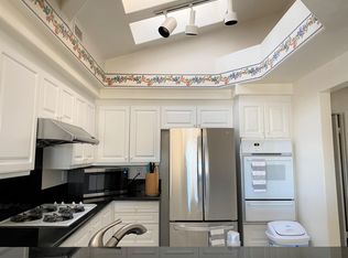 8619 Via Mallorca UNIT E, La Jolla, CA 92037