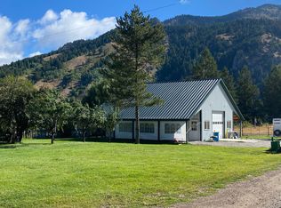 516 Nelson Ln, Alpine, WY 83128