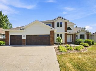 1906 E Rose Creek Pkwy S, Fargo, ND 58104