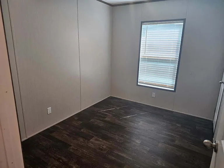 39 Poole Cir — Photo 11