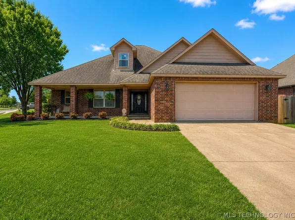 14560 Jordan Ct, Glenpool, OK 74033