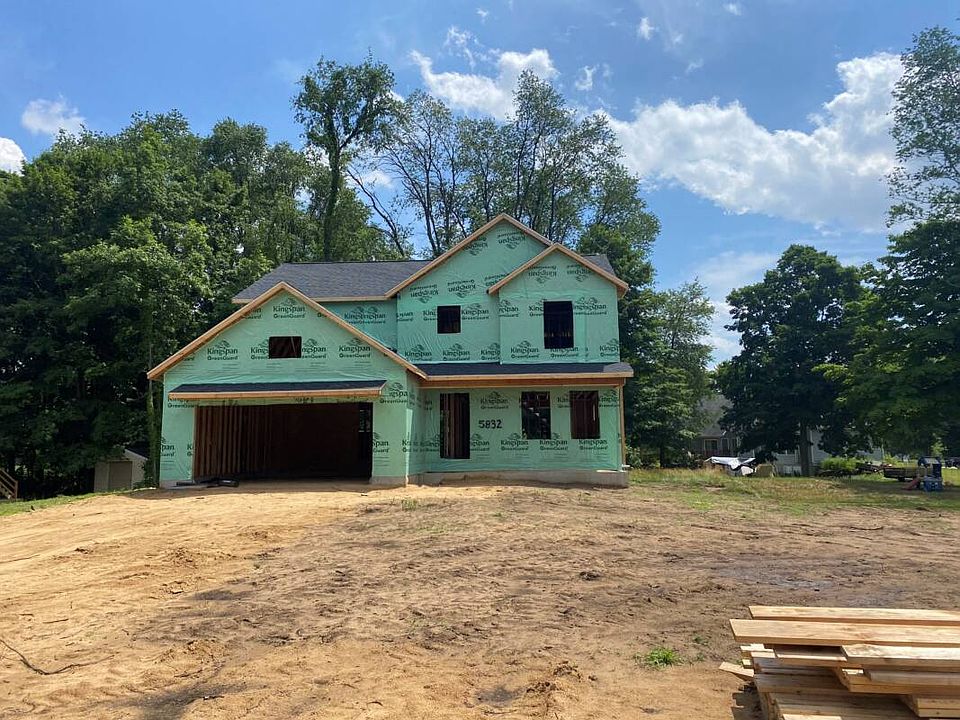 1st image of 5832 Lynn Dr
