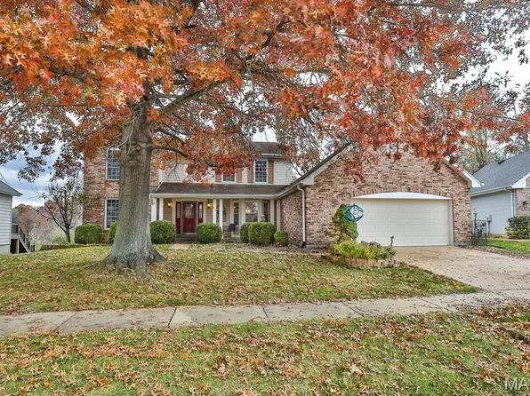 419 Mission Bay Dr, Grover, MO 63040