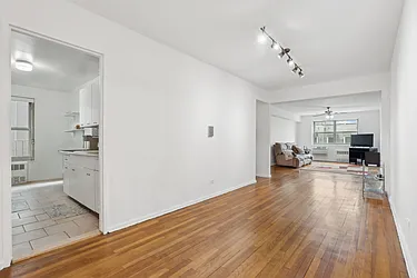 1010 Sherman Avenue, #4A