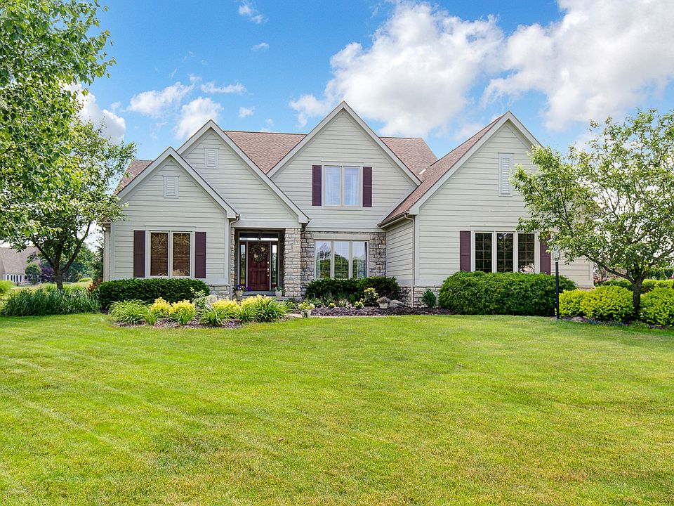 1st image of 1493 Oxbow Dr