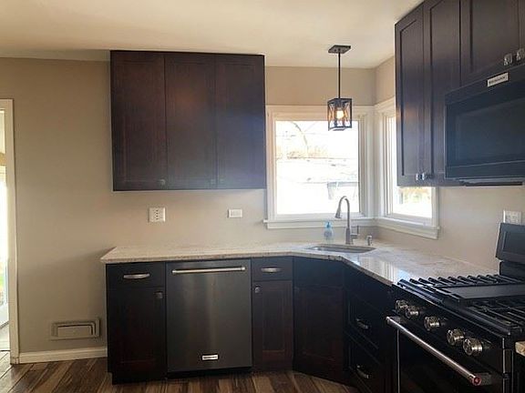 4th image of 1476 S 6th Ave