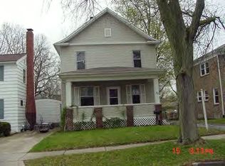 25 Fairview Pl, Decatur, IL 62522