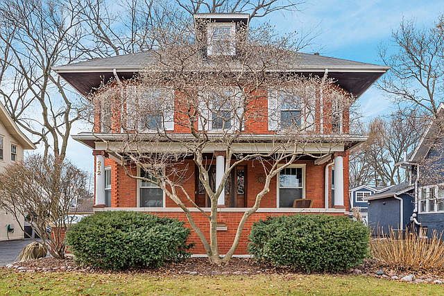 1st image of 212 S Brainard Ave