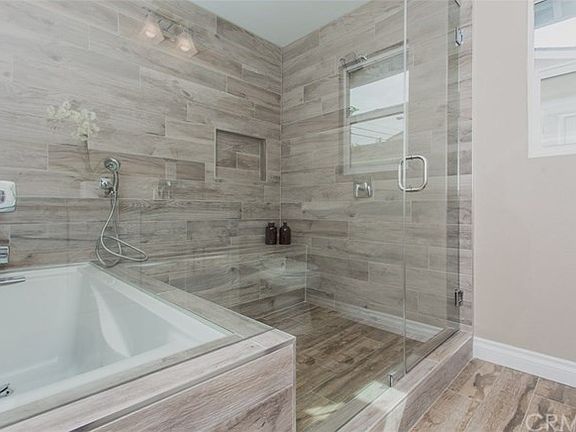4th image of 4134 E Del Valle Ave