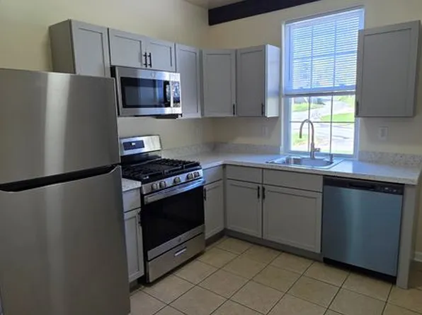 225 Pemberton Rd APT 2B, Kennett Square, PA 19348