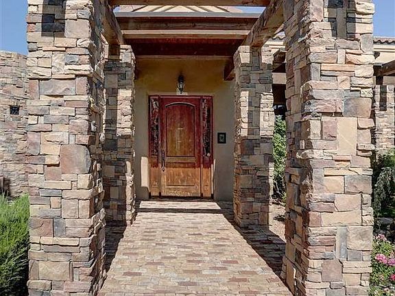 3rd image of 1039 Cottonwood Dr NW