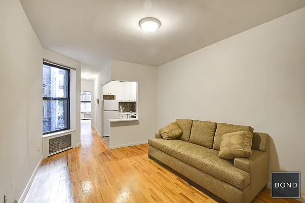 Rented by Bond New York | media 6