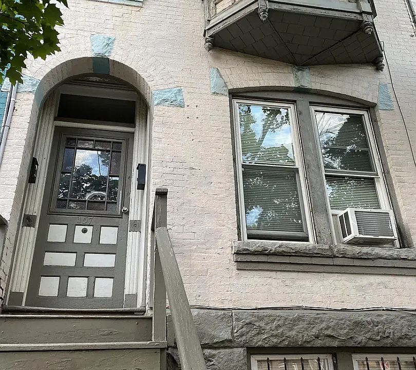 1st image of 157 Lark St