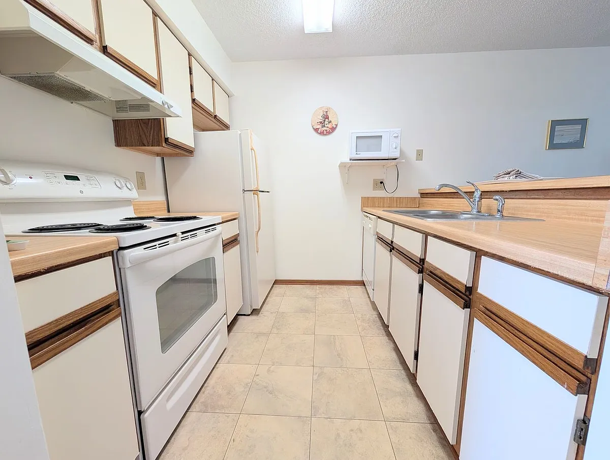 Building Photo - 4489 Little River Dr #1704