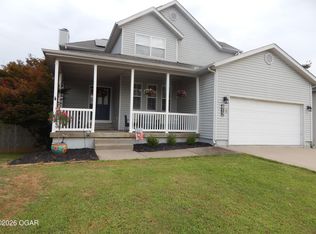 412 Oriole Dr, Webb City, MO 64870