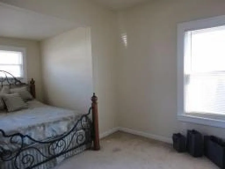 44 Evergreen Ave — Photo 16