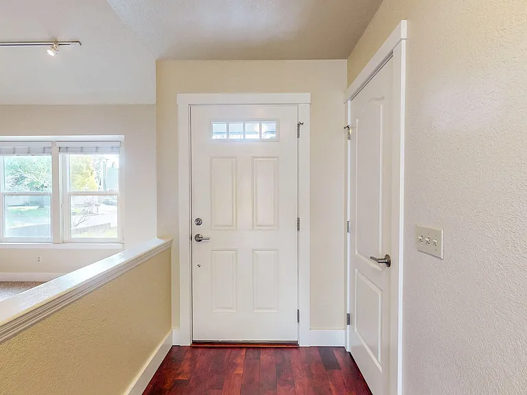 2135 Pebblewood Ct — Photo 10