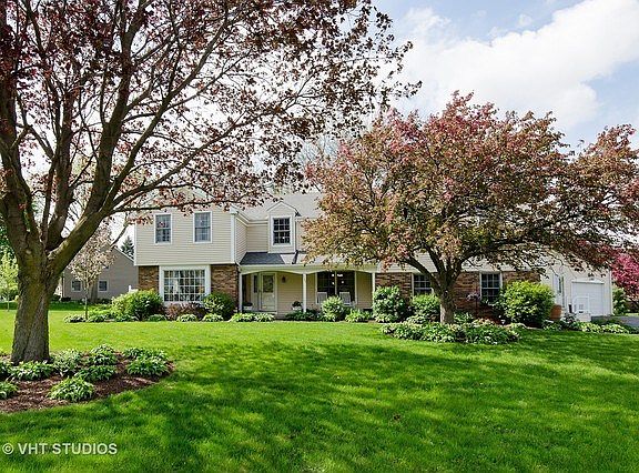 2nd image of 725 Cloverlane Dr
