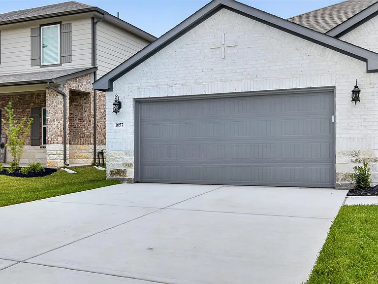 1657 Hopson Ranch Dr — Photo 2