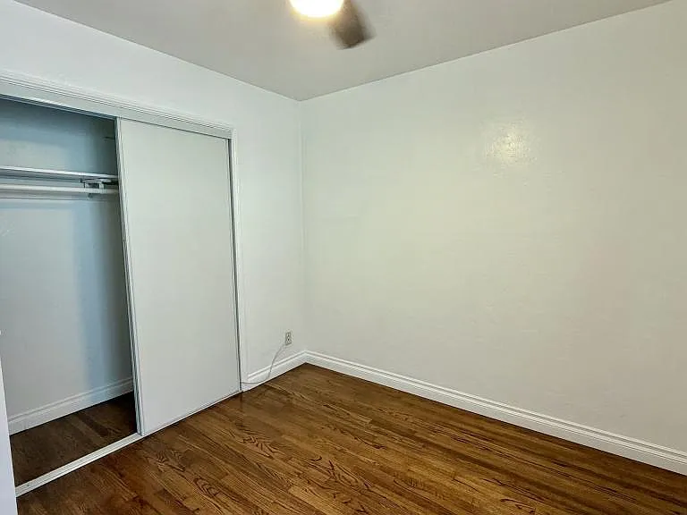 4668 Mississippi St — Photo 15