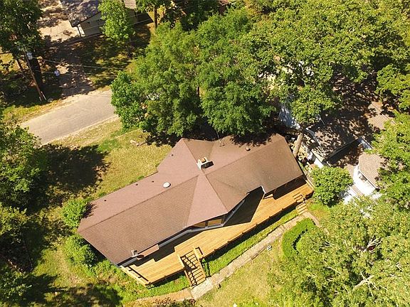 3rd image of 576 Palmetto Dr