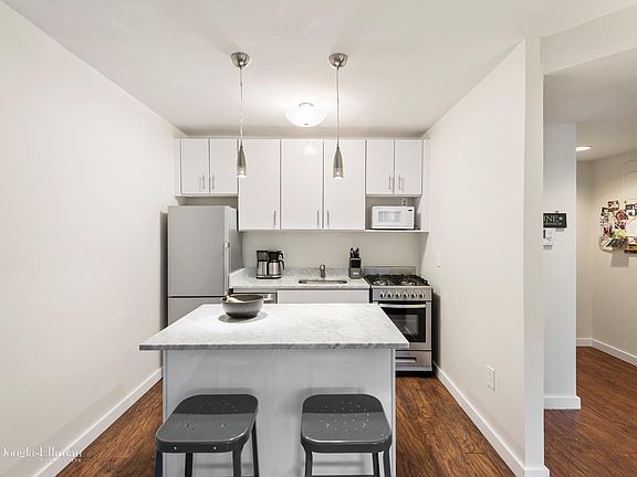 3rd image of 453 W 19th St APT 3B