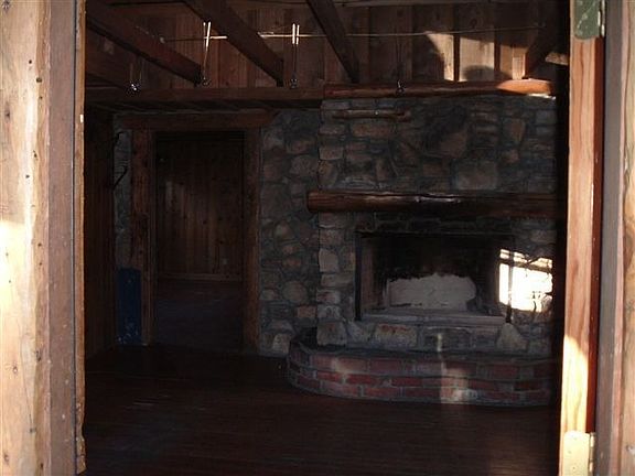 3rd image of 39224 Big Bear Blvd