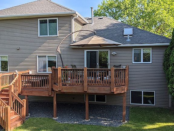 3rd image of 17323 Wexford Dr