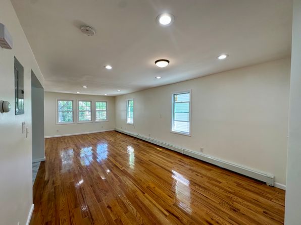 (undisclosed Address)